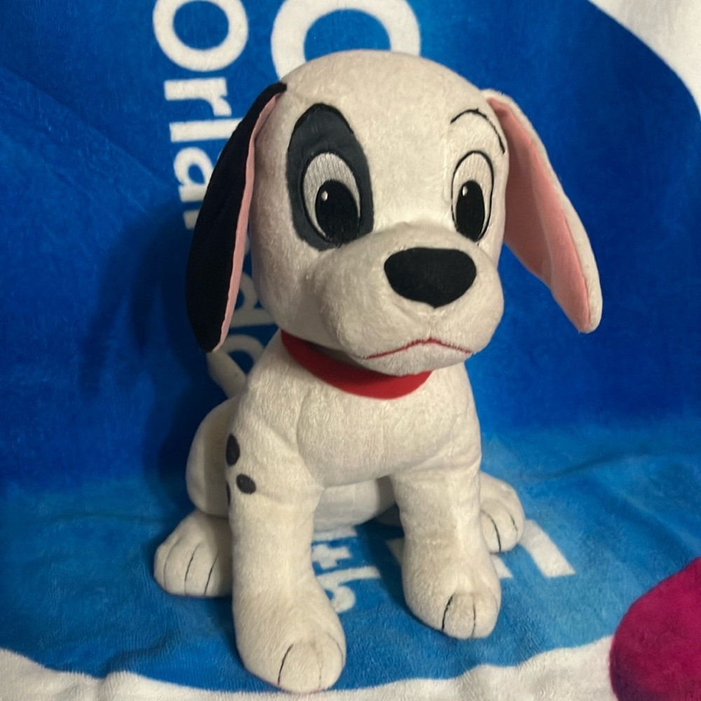 101 Dalmatians puppy plush toy 11”